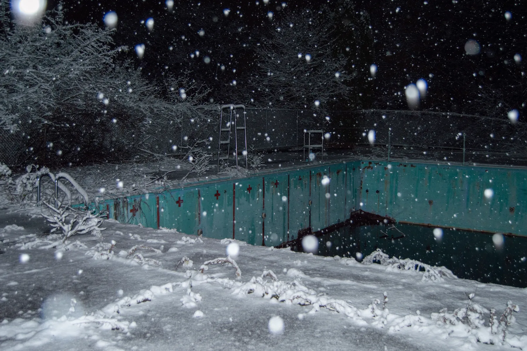 Winter night landscape — nineteen photo series